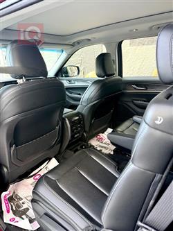 جیپ L گراند شیرۆکی